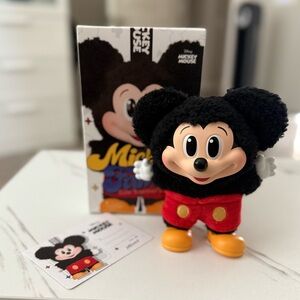 Authentic Pop Mart x Disney Mickey Family – Mickey Figure